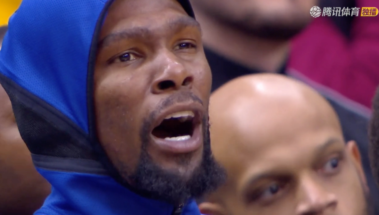 ayx体育登录入口关于出色发挥引发热议！，莎拉波娃在IG比赛中出色防守引发球迷热议的信息