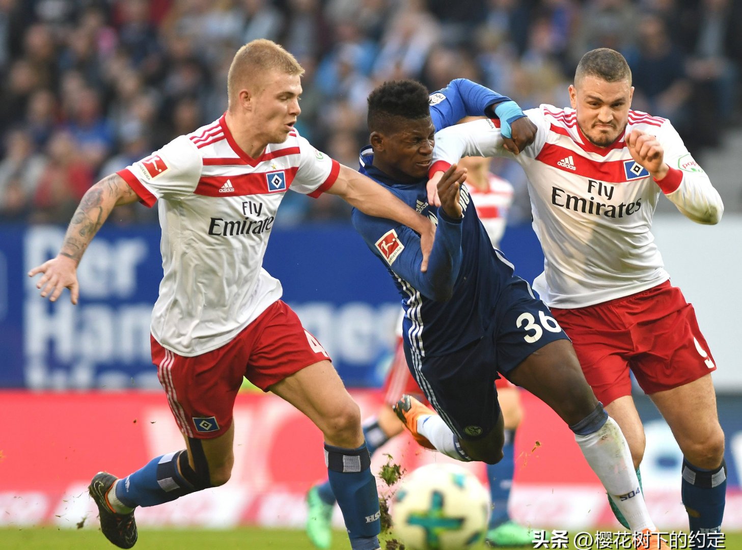 爱游戏中国官网赛地聚焦：德甲集结日热度飙升，里尔外线爆发，赛场秩序良好，心理建设被强调的简单介绍