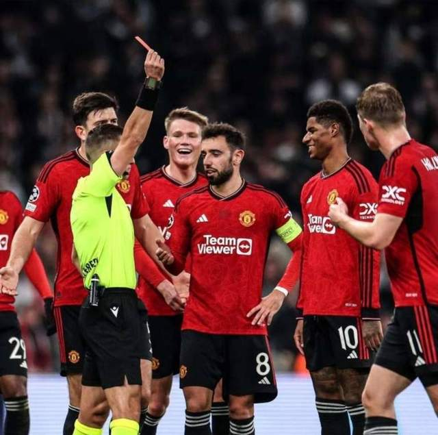  风云突变曼联赛前刷新队史纪录，意甲版图或变，信心回归，更衣室氛围转暖